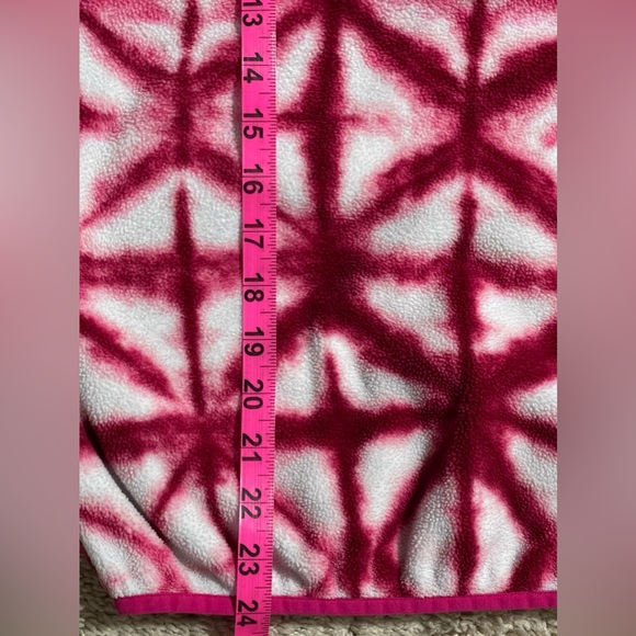 Patagonia Synchilla T-Fleece Pink & White Tie Dye Snap Button Pullover - Picture 10 of 10